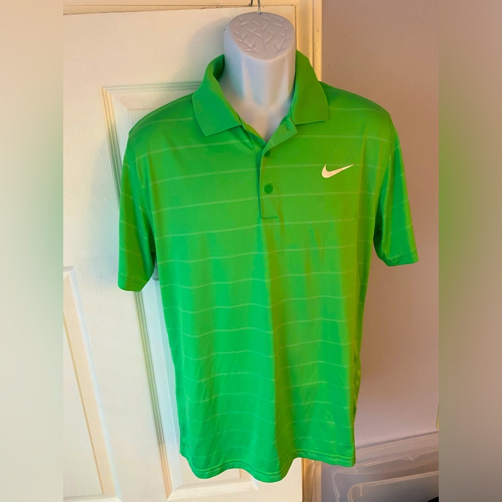 Nike  men’s golf shirt - size M - green - dri fit